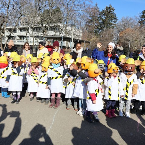 Schulfasnacht 4. Vergrösserte Ansicht