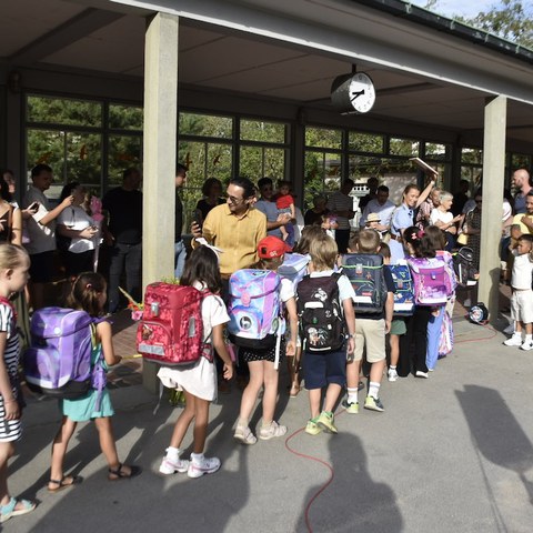 schule   12. Vergrösserte Ansicht