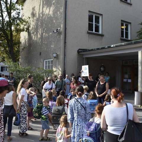 schule   13. Vergrösserte Ansicht