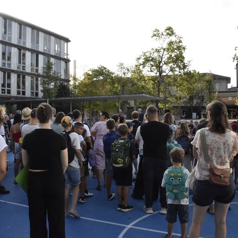 schule   4. Vergrösserte Ansicht