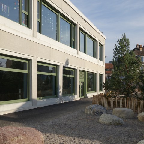 Schulhaus Schoren Neubau (Foto: Lorenz Architekten Basel 2017). Vergrösserte Ansicht