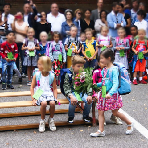 Erster Schultag (2018.08.13 08.46.46). Vergrösserte Ansicht