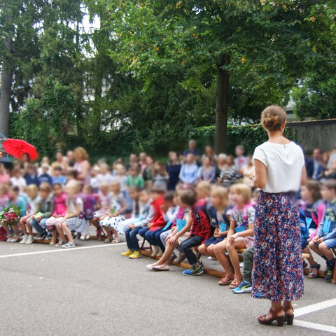 Erster Schultag (2018.08.13 08.48.28). Vergrösserte Ansicht