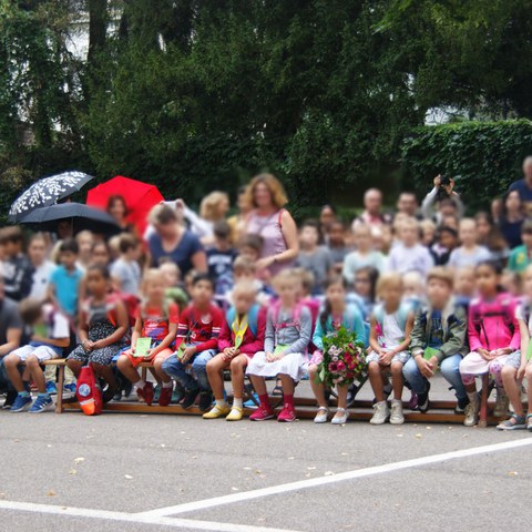 Erster Schultag (2018.08.13 08.50.14). Vergrösserte Ansicht