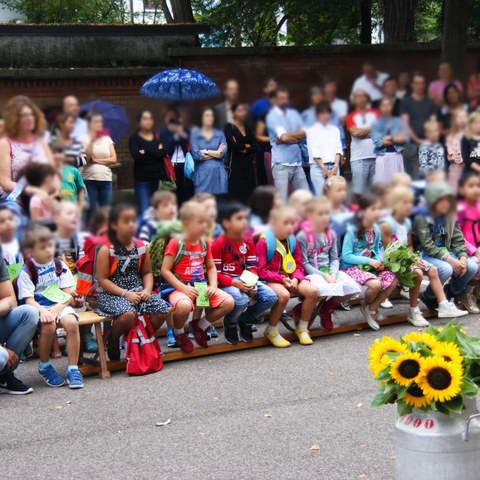 Erster Schultag (2018.08.13 08.54.08). Vergrösserte Ansicht
